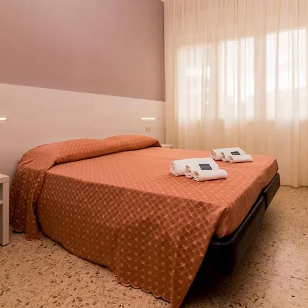 Lydia チェルヴィア