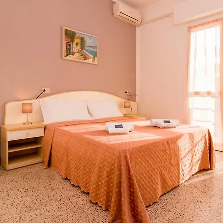 Lydia Hotel