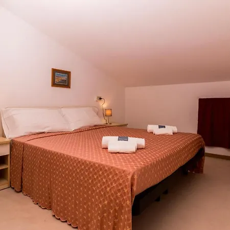 Lydia Hotel